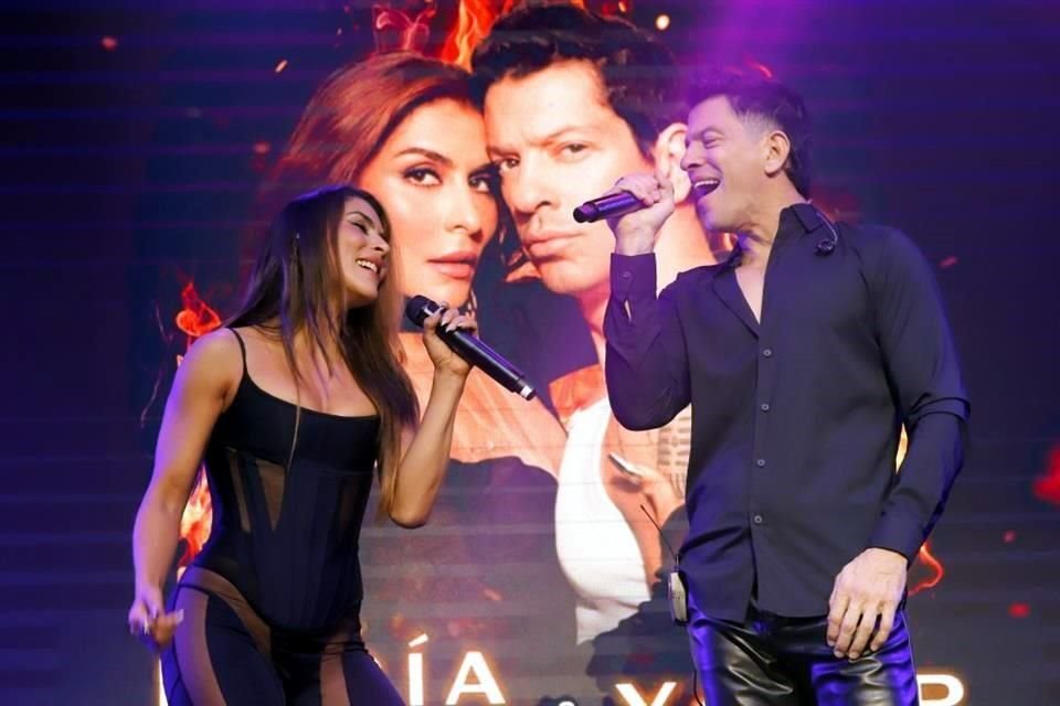 Deciden los cantantes María León y Yahir formar un dueto, denominado 'Fuego', con base en su amistad y buena química en el escenario.