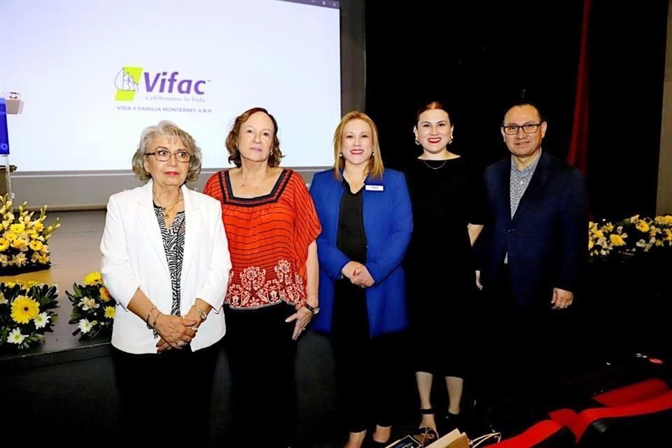 Josefina Torres, Vicky Ortiz de Rivero, Caty Pérez Bulnes de Mastretta, Wendy Cordero y Fernando Gutiérrez