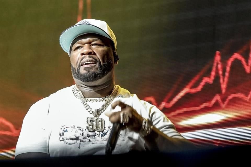 50 Cent y sus abogados aseguran que Agadjani y su equipo en la joyería TraxNYC continúan usando el nombre, imagen y derechos intelectuales del diseño del rapero para seguir generando dinero.