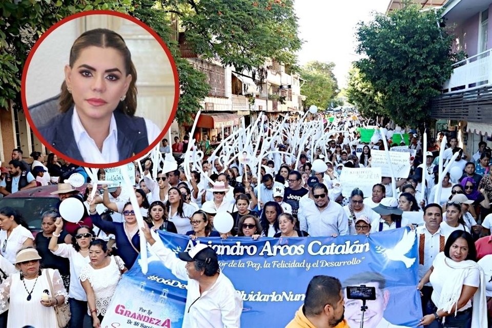 Durante marcha para exigir justicia por asesinato de Edil de Chilpancingo, manifestantes exigieron renuncia de Gobernadora Evelyn Salgado.