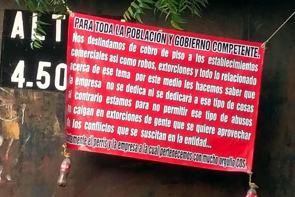 En las narcomantas, un grupo delictivo se deslindó de extorsiones.