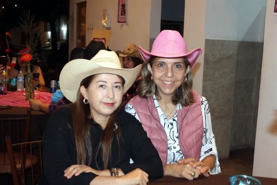 Margarita Romero y María Elena Morales de Lazcano