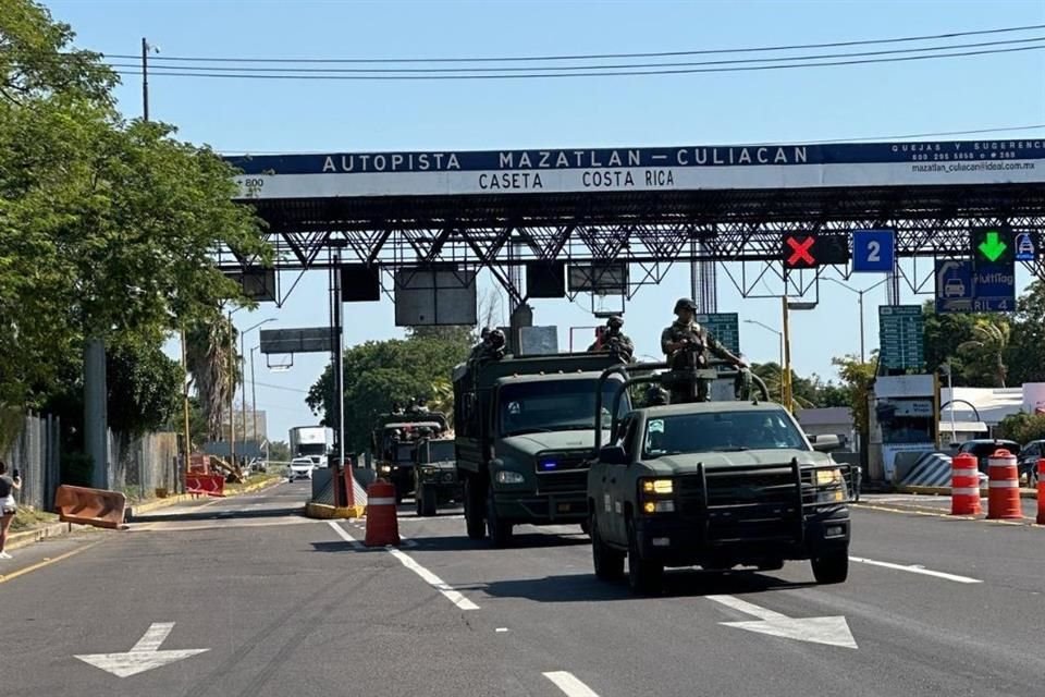 Luego que incursiones de militares no frenaron hechos de violencia en Sinaloa, Gobierno realizará ajustes a sus estrategia de seguridad.