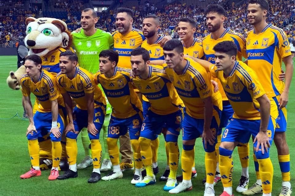 EL once inicial de los Tigres.