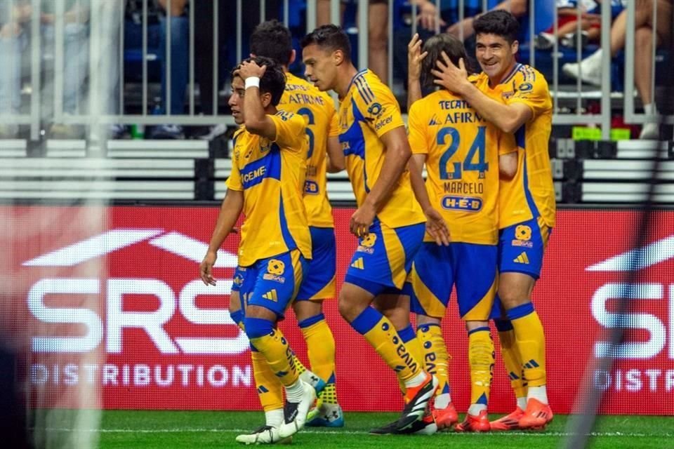 Tigres fue mejor hasta cerca del minuto 30 del primer tiempo, luego Rayados comenzó a mejorar.