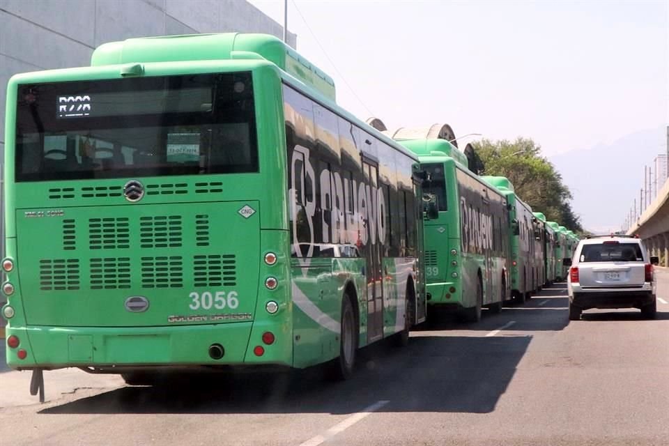 La ASE detecta presuntas irregularidades al Instituto de Movilidad por $896 millones para adquirir mil 800 camiones con tres proveedores.