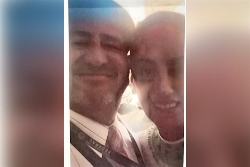 Roberto García presume fotos en sus redes sociales con la Presidenta Claudia Sheinbaum.