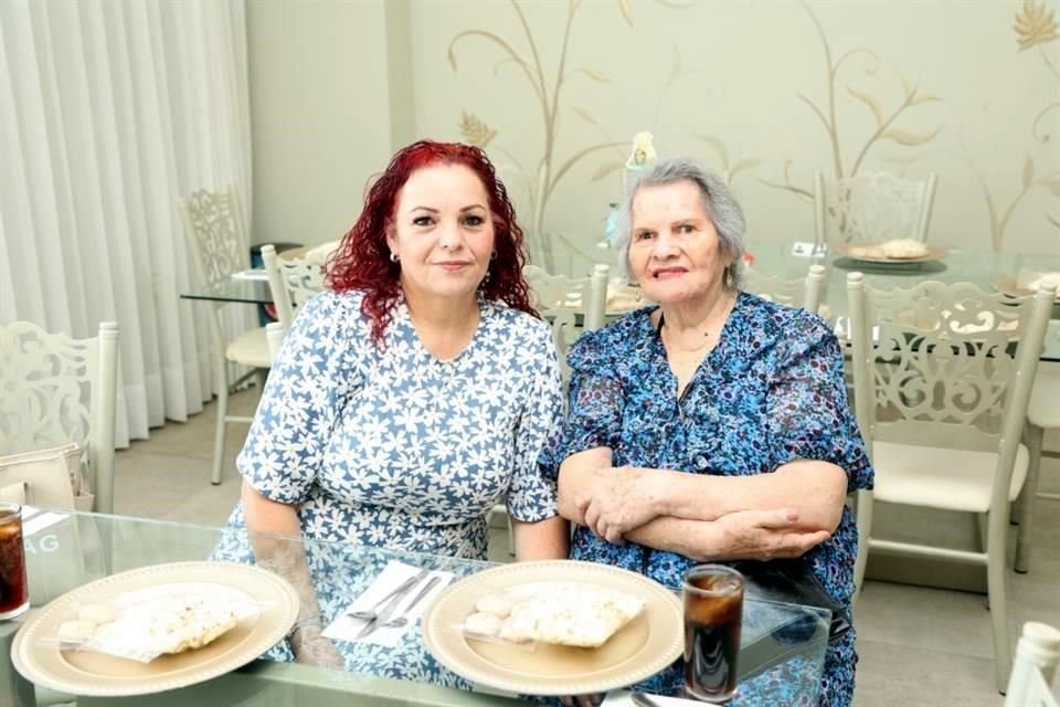 Blanca Nelly Sepúlveda y Elva Garza