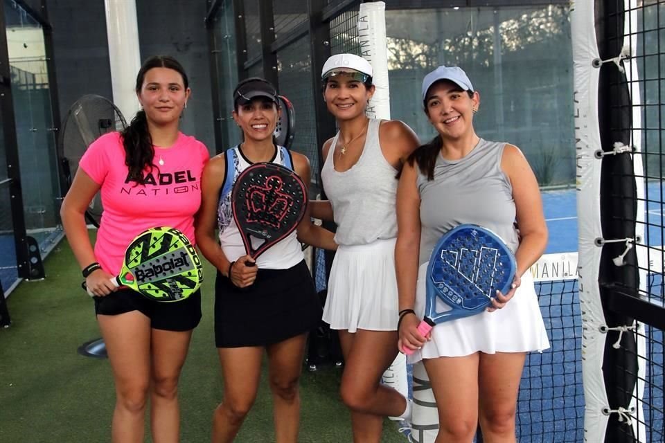 Natalia Villarreal Flores, Jessica Martínez, Caty González y Marú Fernandéz