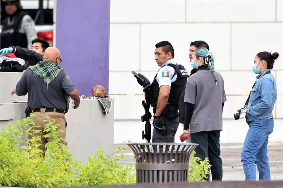 El cráneo estaba en una mochila que los sospechosos dejaron frente al Museo de Historia Mexicana.