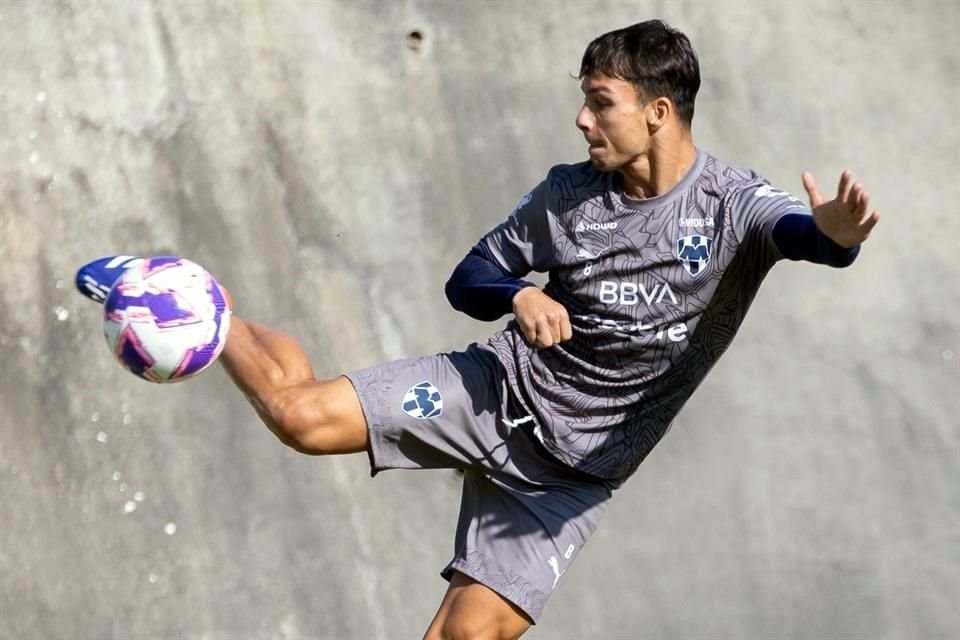 Los Rayados alistaron su preparación para el Clásico Regio 139 en El Barrial.