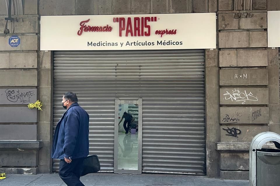 La farmacia en la que se resguardó Diana Sánchez Barrios durante la agresión fue reabierta ayer. 