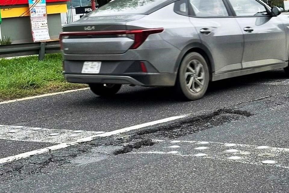 Algunos de estos daños abarcan hasta dos metros de largo, mientras que otros son pequeños, pero profundos.