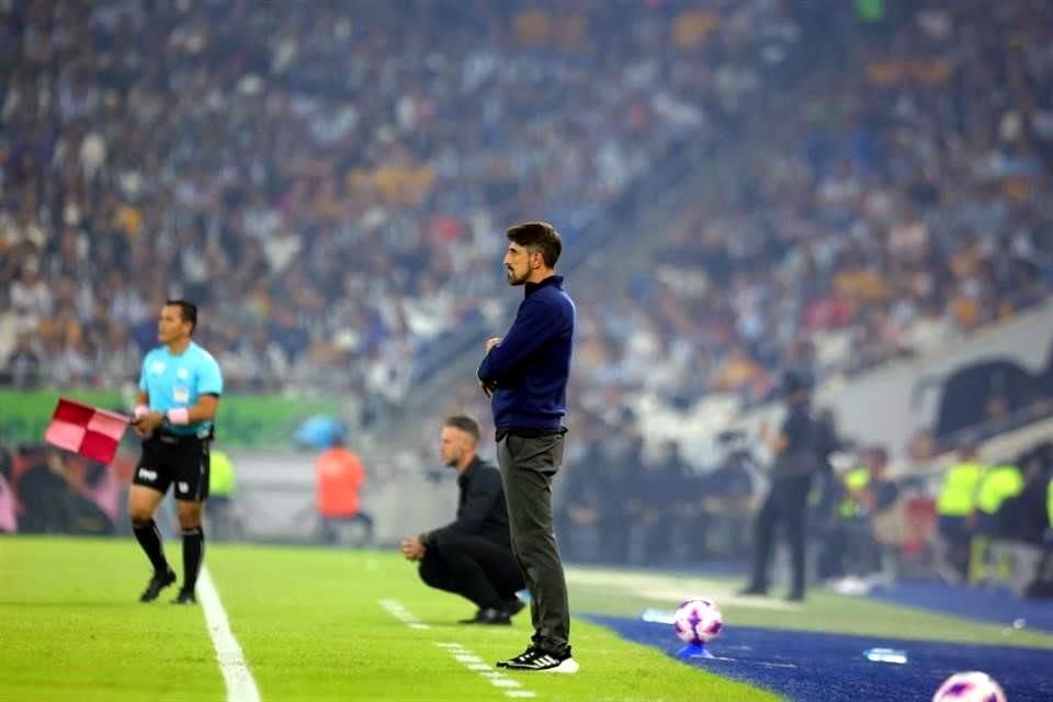 Veljko Paunovic lamentó la derrota de sus Tigres en el Clásico Regio.