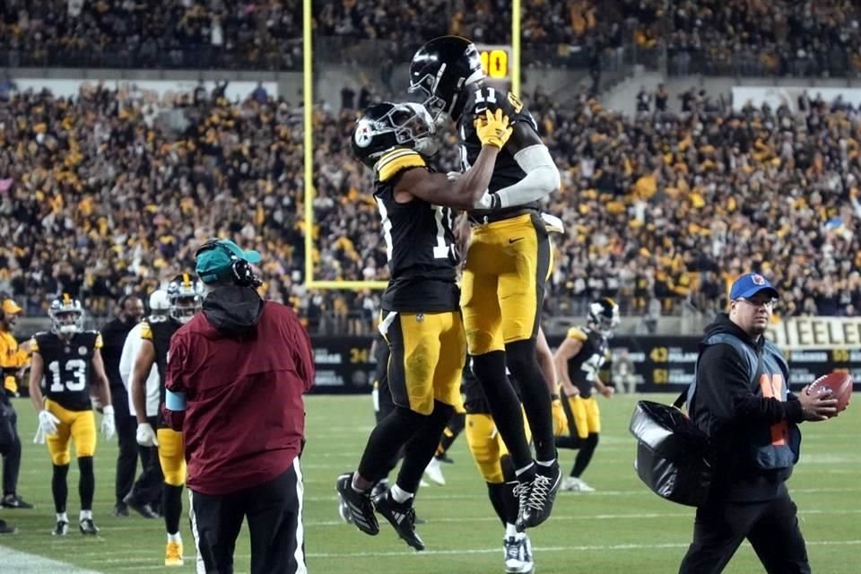 Los Steelers lograron su quinta victoria de la campaña.