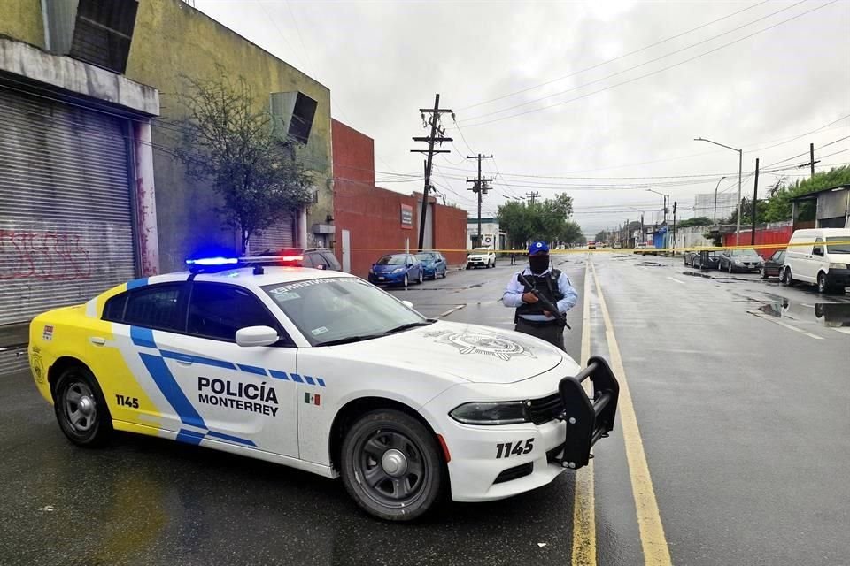 La Colonia Industrial fue acordonada alrededor de los puntos de los hallazgos, causando problemas viales en diferentes accesos a esas calle y avenidas.