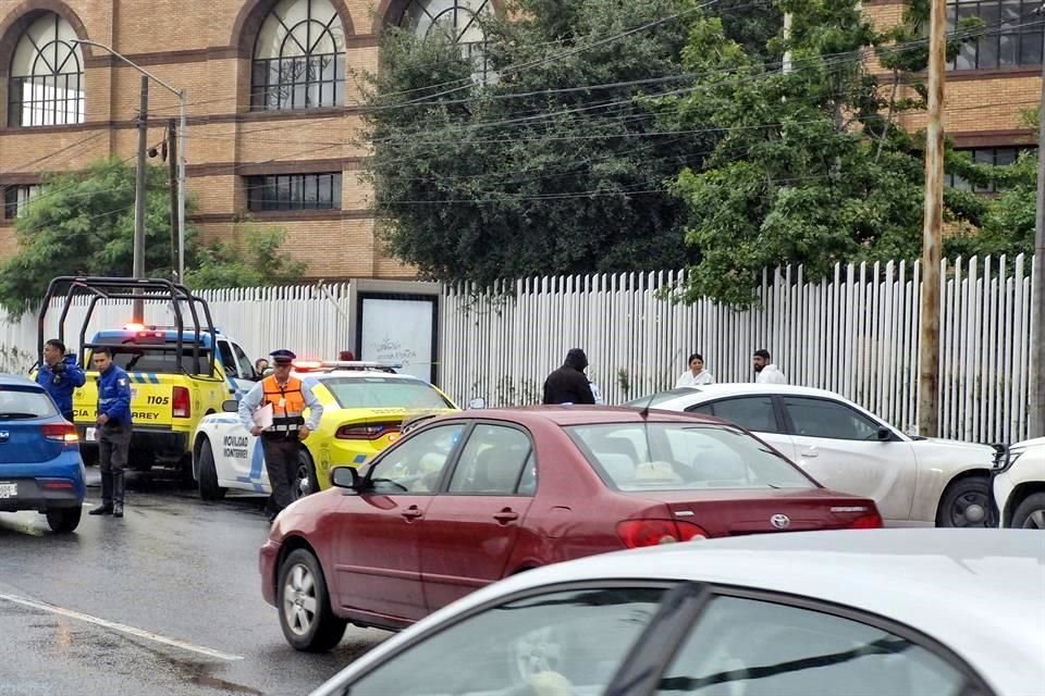 La Colonia Industrial fue acordonada alrededor de los puntos de los hallazgos, causando problemas viales en diferentes accesos a esas calle y avenidas.