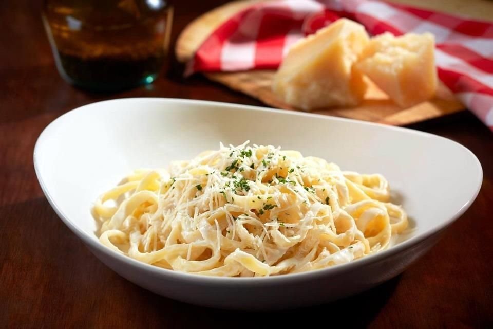 En México, la pasta ha encontrado en su diversidad de formas y preparaciones un hogar y un lugar especial en la mesa de muchos debido a su sencillez y flexibilidad para lograr todo tipo de platillos.