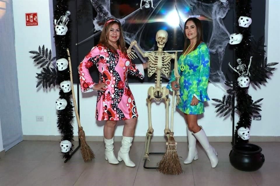 Paty Castro de Garza y Claudia Fernández de Vela