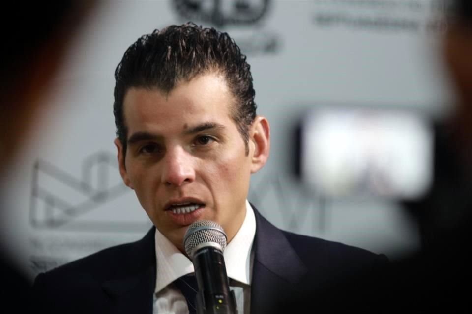 Miguel Flores.