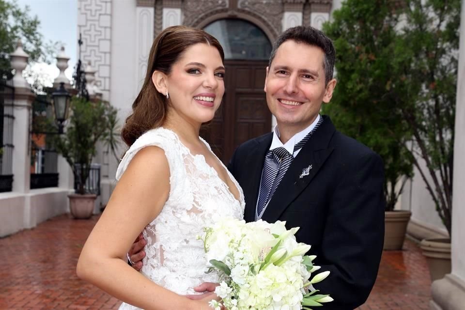 Geovanna Ferrara Torres y Christoph David Buhl