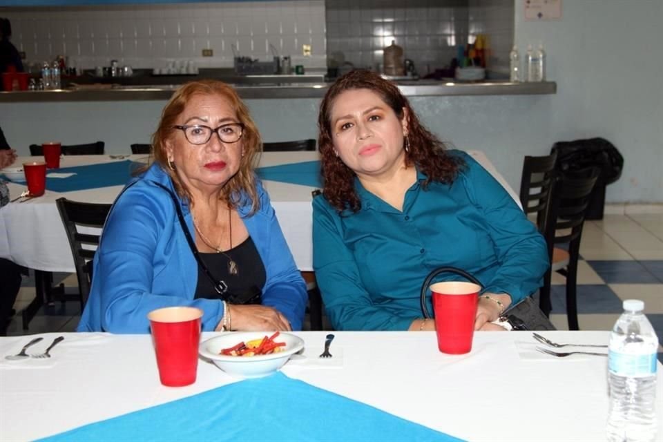 Esther Moreno y Mireya Hernández