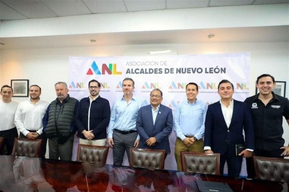 Los Alcaldes exigieron al Gobierno estatal aumentar las participaciones federales a los municipios.