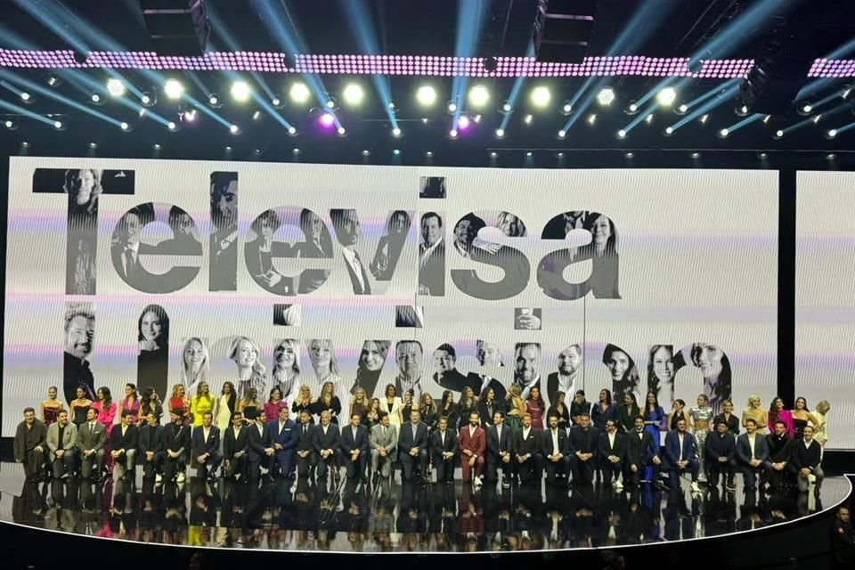Televisa presentó programas para tele abierta y streaming en 2025, en un evento donde nombró a Daniel Alegre como CEO de TelevisaUnivision.