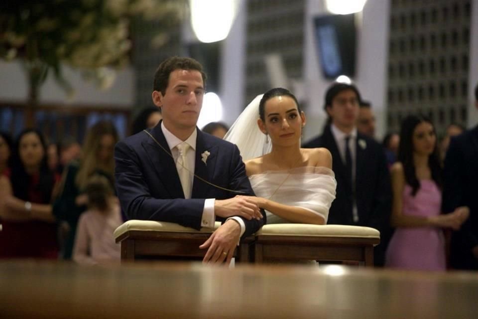 Gabriel Garza Elizondo y Doramaría López Martínez