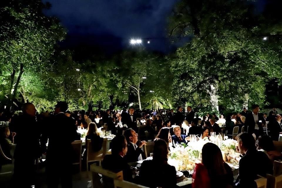 La recepción fue realizada al aire libre en Los Sabinos.