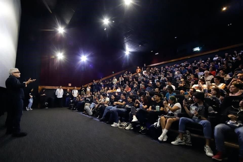 Su visita al FICM también le ha permitido al cineasta presentar el cortometraje An Almost Christmas Story frente al público en salas de cine.