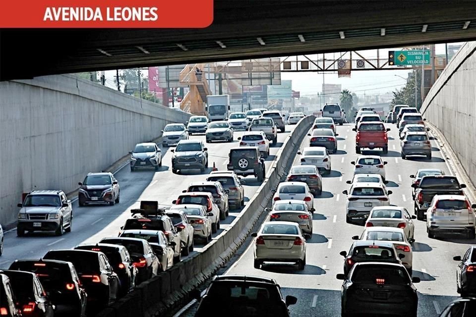 Para que sean más seguros, se colocarán señalamientos viales en los contraflujos de la Av. Leones y en la Carretera Nacional.