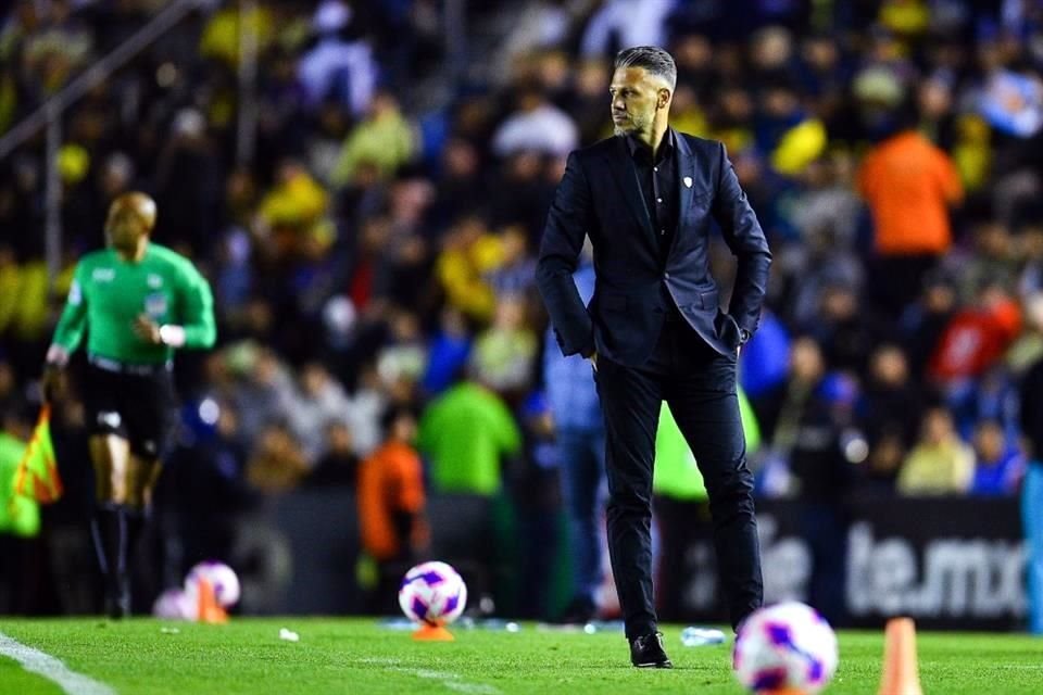 Martín Demichelis, técnico del Monterrey, no encontró la fórmula para doblegar a la Águilas en su cancha.