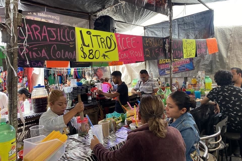 DESAFÍO. Al menos 30 chelerías operaban sin restricción hasta ayer en La Lagunilla.