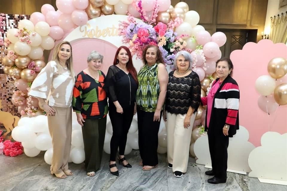 María Guzmán, Lilia Alejandra Villarreal, Laura Bacio, Celeste Bremer, Irma Cadena y Juany Veloquio