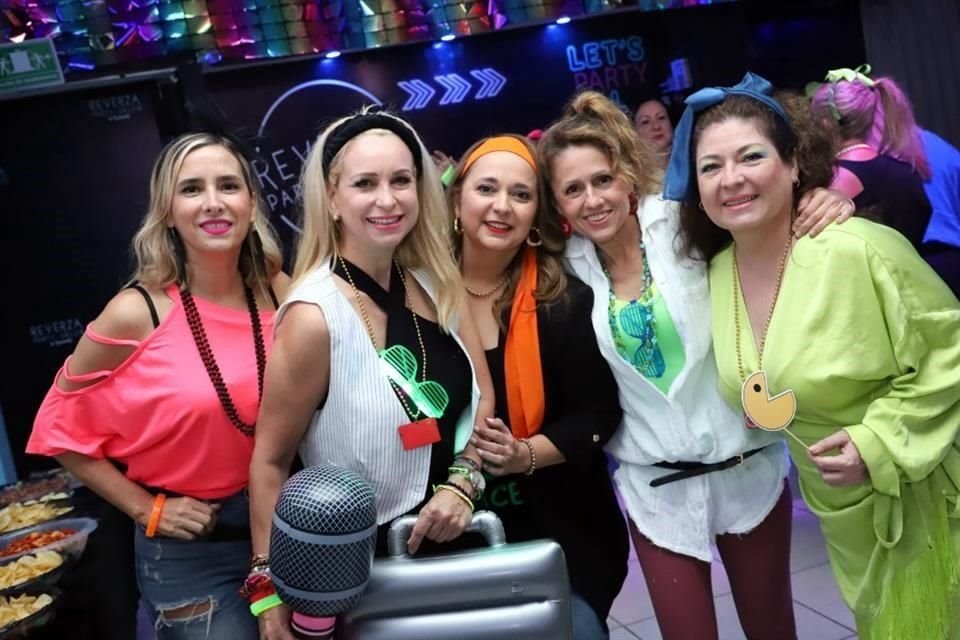 Gabriela Portilla, Delma Garza, Rosario Sepúlveda, Cecilia Garza y Silvia Meléndez