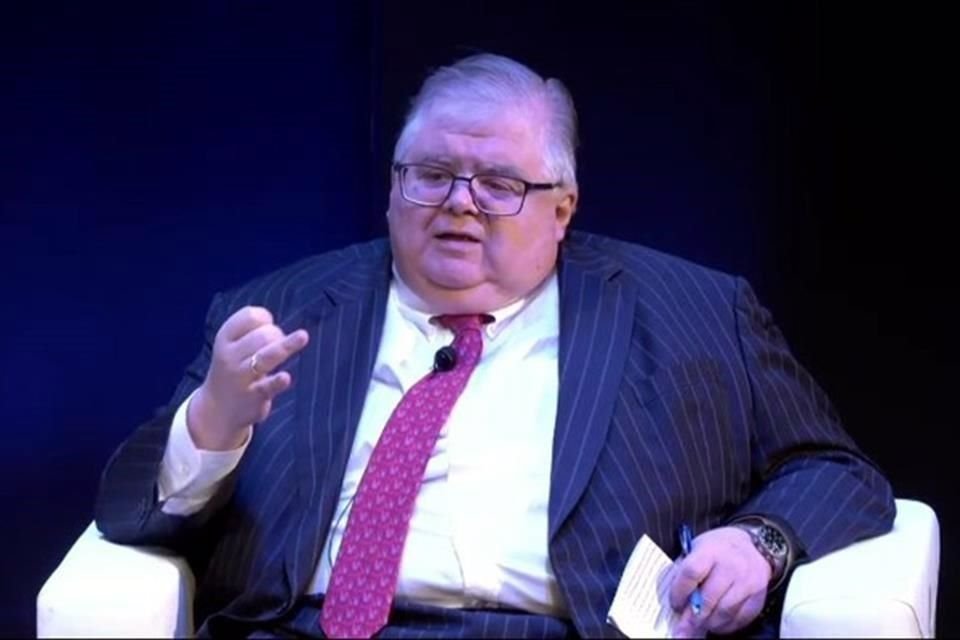 Carstens enfatizó que hay un elemento importante en el dinero respaldado por los bancos centrales y del cual carecen las criptodivisas: la construcción de confianza.