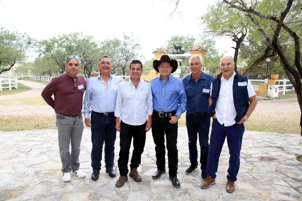 Tony Garza Zambrano, Fernando Torres, Luis Fernando Martínez, Jorge Montemayor, Armando Rodríguez y Alberto Rodríguez