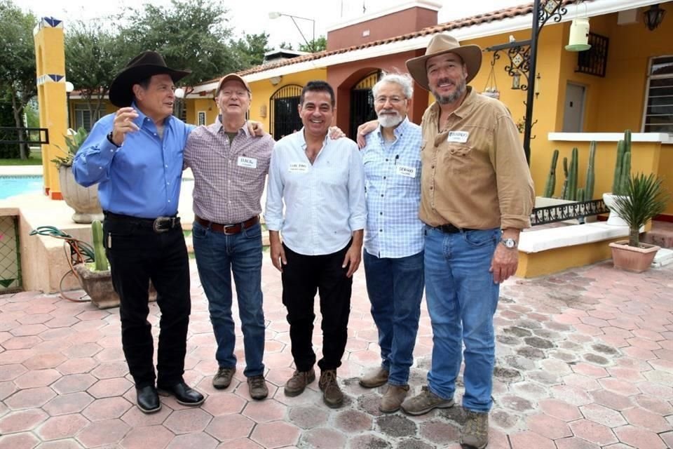 Jorge Montemayor, Raúl González, Luis Fernando Martínez, Sergio Aguirre y Eduardo Drexel