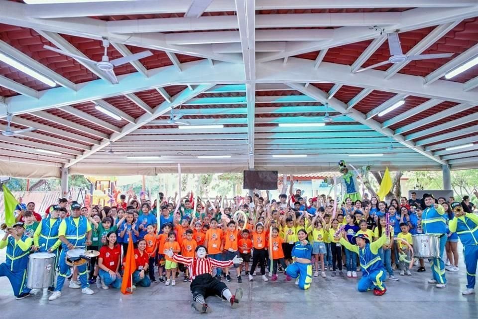 Año con año Viakable realiza el tradicional Campamento de Verano, en el que participan los hijos de los energizadores y disfrutan de una semana llena de diversión y aprendizaje.