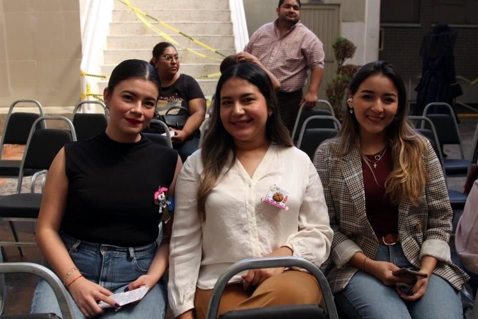 Mariana Salazar, Nadia Martínez y Laura Torres