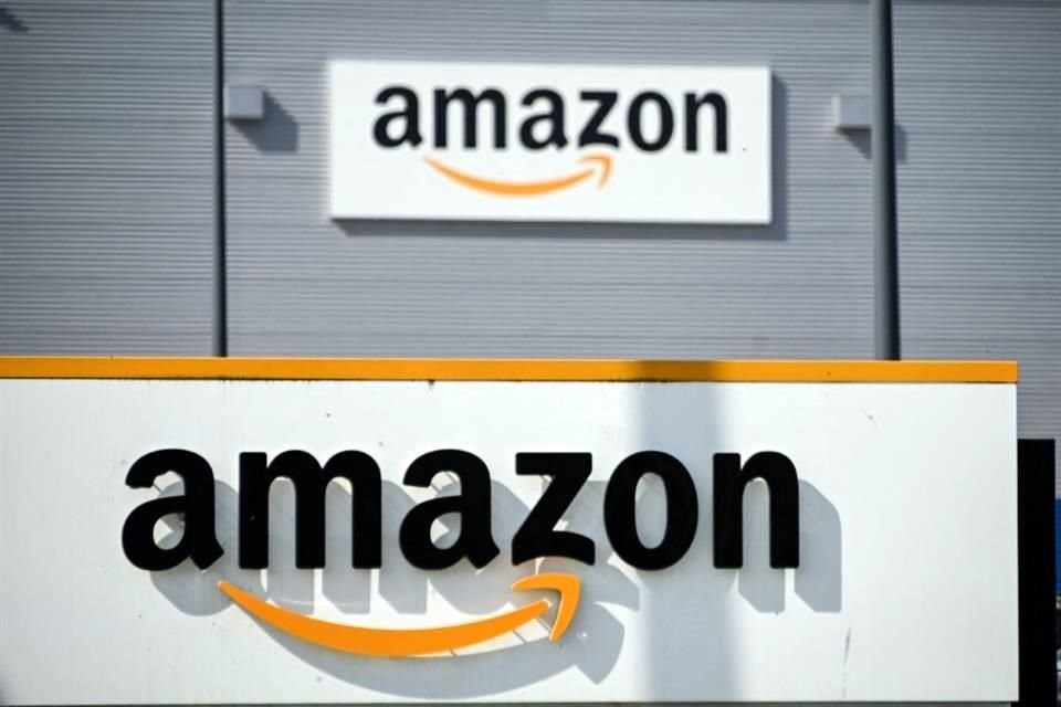 Algunos trabajadores dicen que Amazon todavía tiene dificultades para recibir gente tres días a la semana.