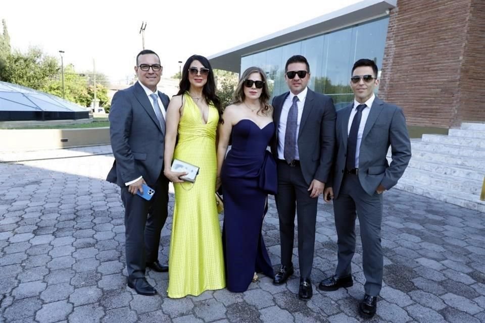 Ricardo Robledo, Alejandra de León, Cynthia de León, Armando Montemayor y Fabián de León