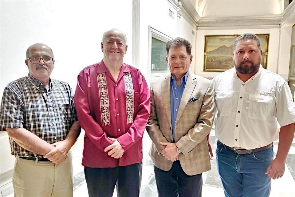 Juan Ramón Garza Guajardo (izq. a der.), Héctor Jaime Treviño Villarreal, Jorge Alberto Montemayor Treviño y Rafael Ríos Cázares.