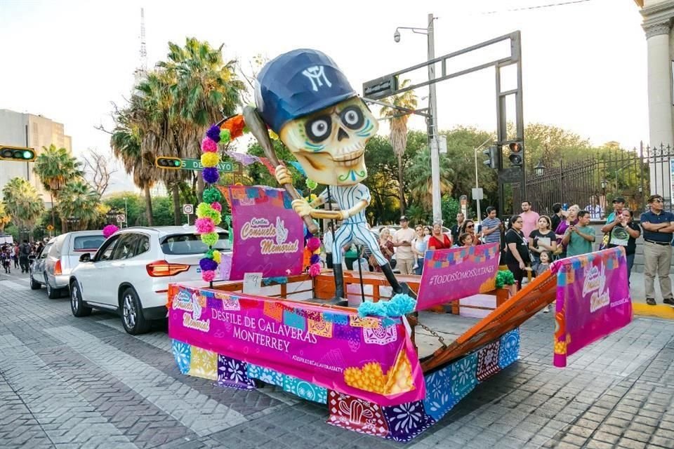 Esta es la quinta edición del Desfile de las Calaveras en la cual participaron más de 2 mil personas.