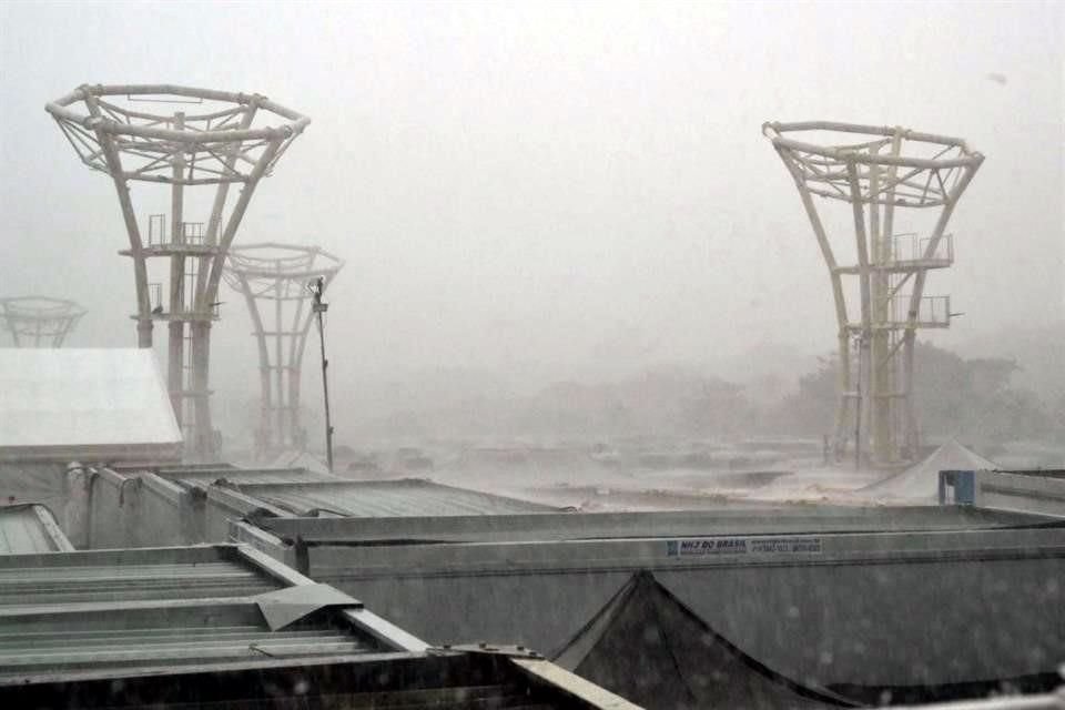 Cayó un tormentón en Sao Paulo previo al inicio de la Clasificación para el Gran Premio de Brasil.