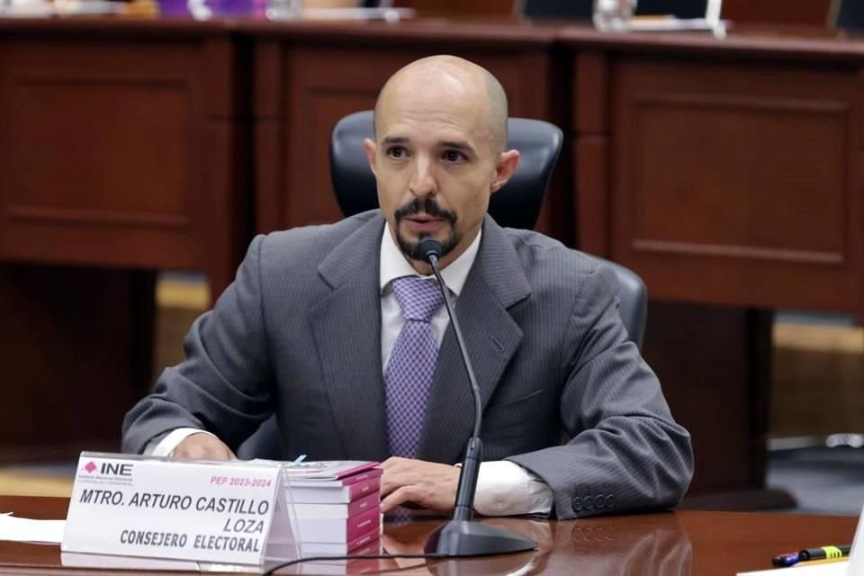 'Si vamos a organizar la elección en los términos en los que se está previendo en la legislación, pues tenemos un problema. Va a ser muy difícil', advirtió Castillo.