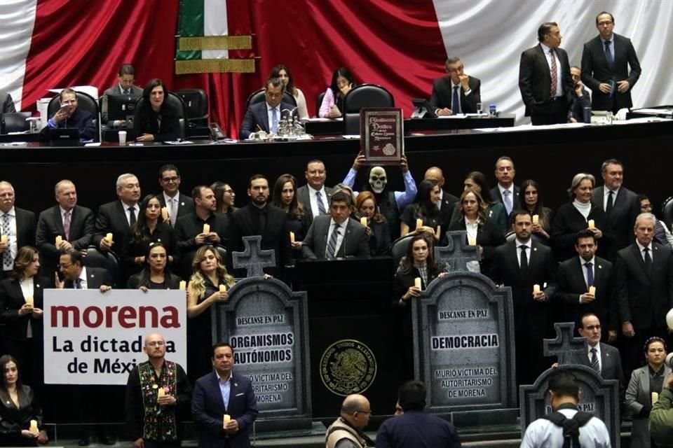 Diputados de Oposición se manifestaron en contra de la reforma que fue aprobada el pasado 30 de octubre.