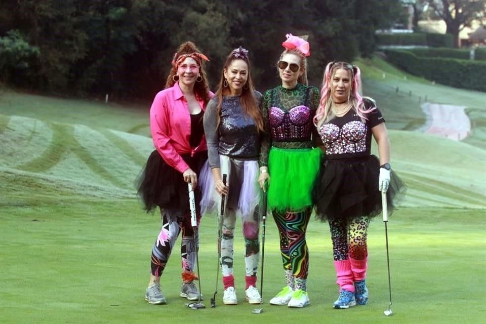 Marcela Salan de González,  Laura Concha Villarreal de Escobar, Gaby Gastélum y Olivia García