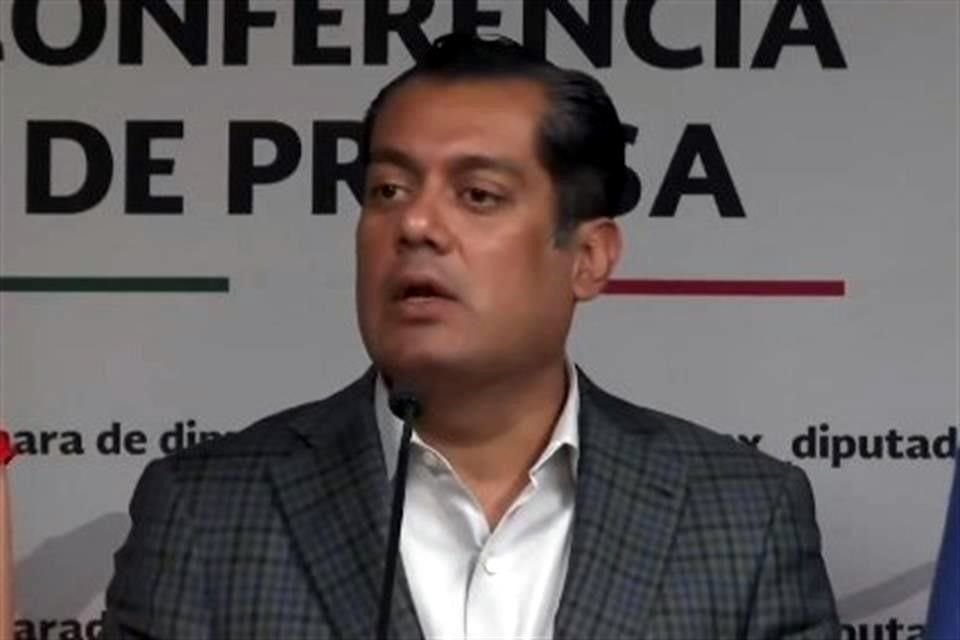 Gutiérrez Luna en conferencia de prensa en San Lázaro.